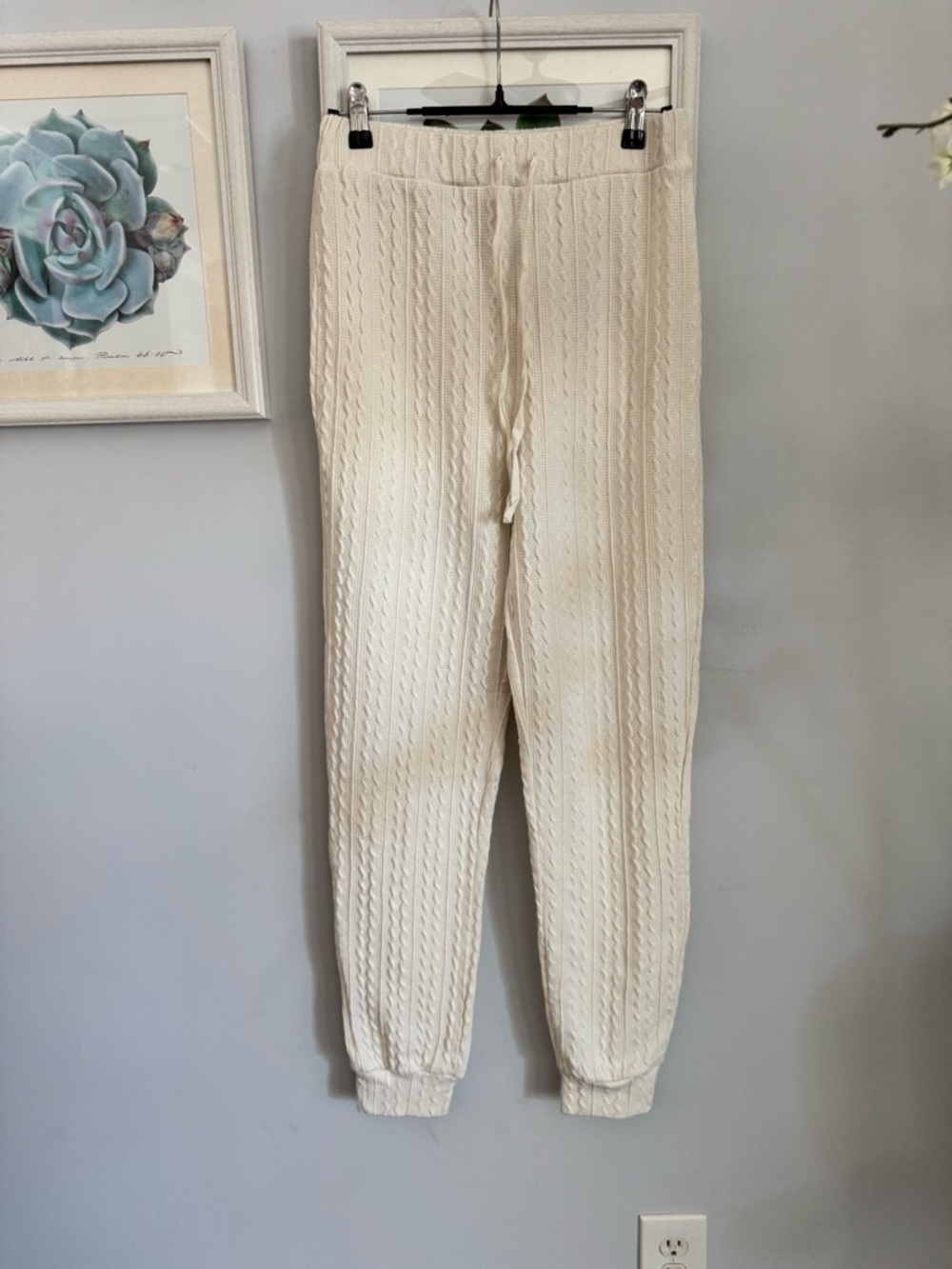 Blu Pepper Cream Cable Knit Joggers